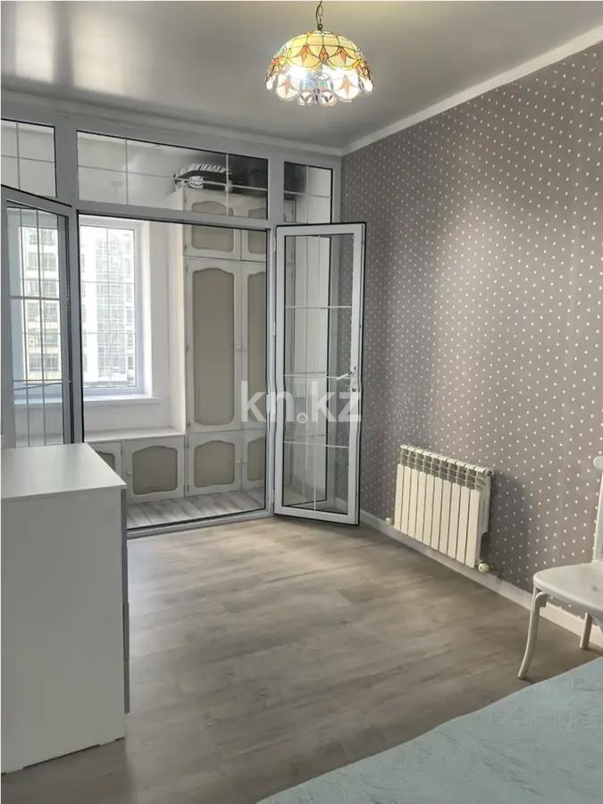 Продажа 2-комнатной квартиры, 60 м², ул. Сатпаева, дом  30/2 в Алматы - фото 2