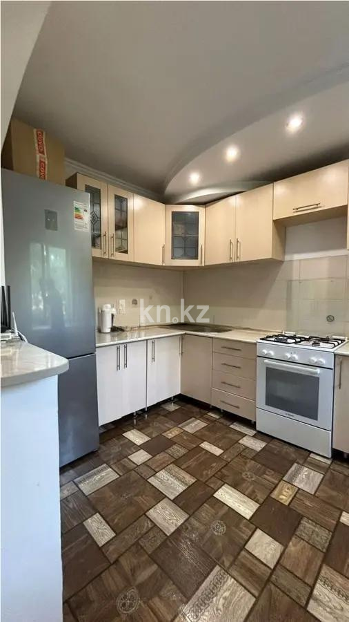 Продажа 4-комнатной квартиры, 76 м², 9 мкр., дом  21 в Алматы - фото 5