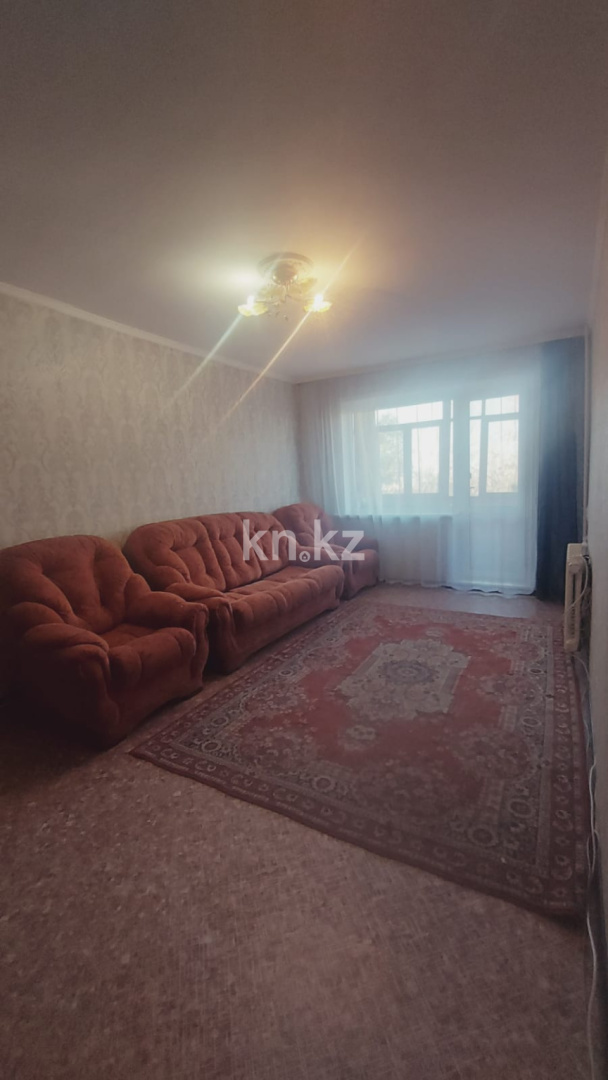 Продажа 4-комнатной квартиры, 76 м², 1 кв-л, дом  14 в Караганде - фото 2