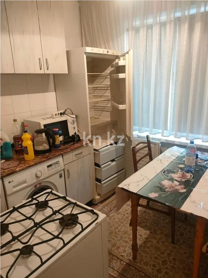 Продажа 3-комнатной квартиры, 58 м², 9 мкр., дом  6 в Алматы - фото 4