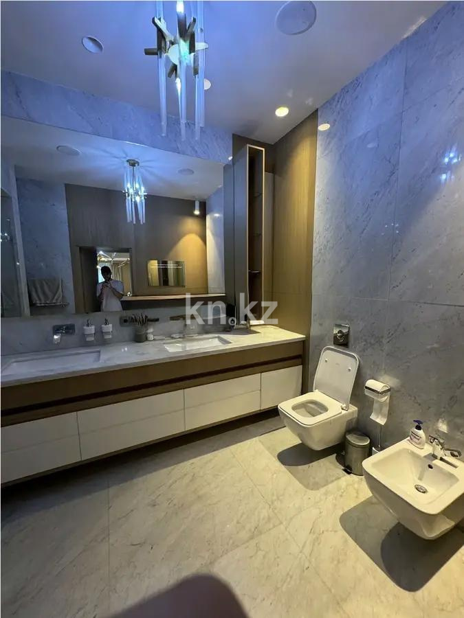 Продажа 5-комнатной квартиры, 303.9 м², ул. Кабанбай батыра, дом  15 в Алматы - фото 6