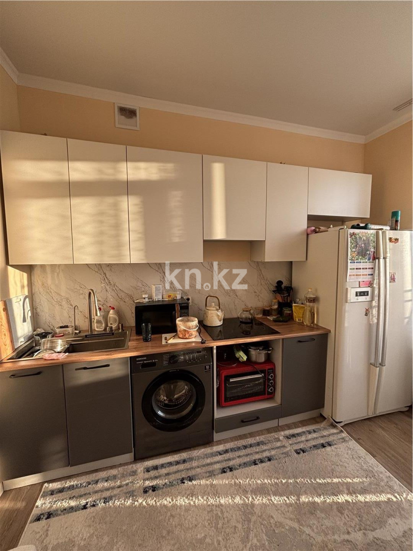 Продажа 2-комнатной квартиры, 60 м², ул. Айтматова в Астане - фото 3
