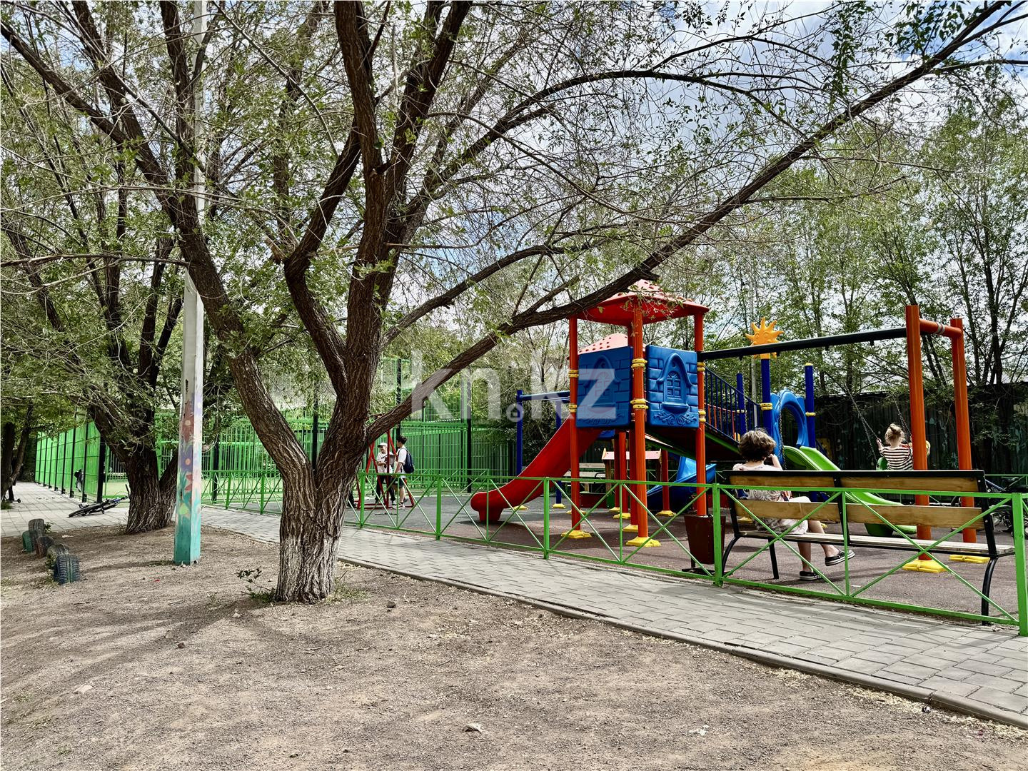 Продажа 1-комнатной квартиры, 48 м², пр. Шахтеров, дом  31б в Караганде - фото 24