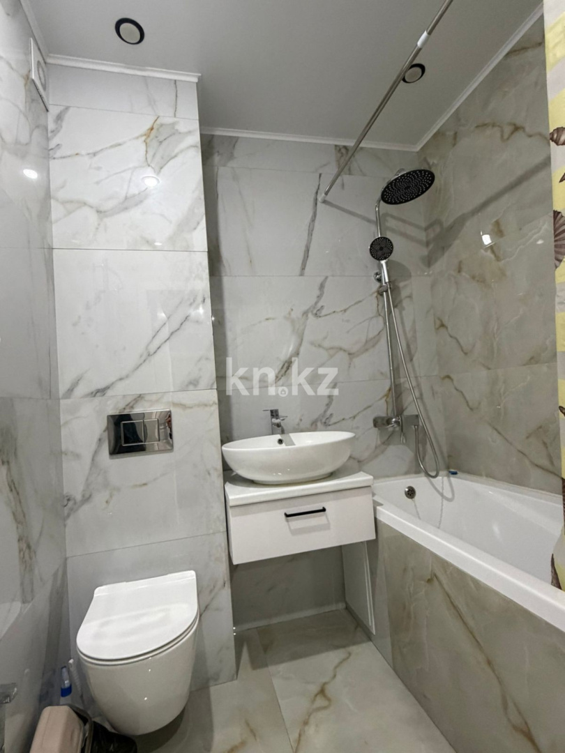 Продажа 2-комнатной квартиры, 61.9 м² в Уральске - фото 4