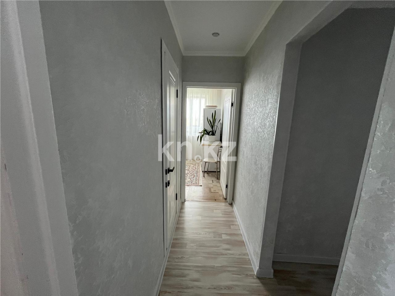 Продажа 4-комнатной квартиры, 74 м², мкр-н Восток-1 в Караганде - фото 8