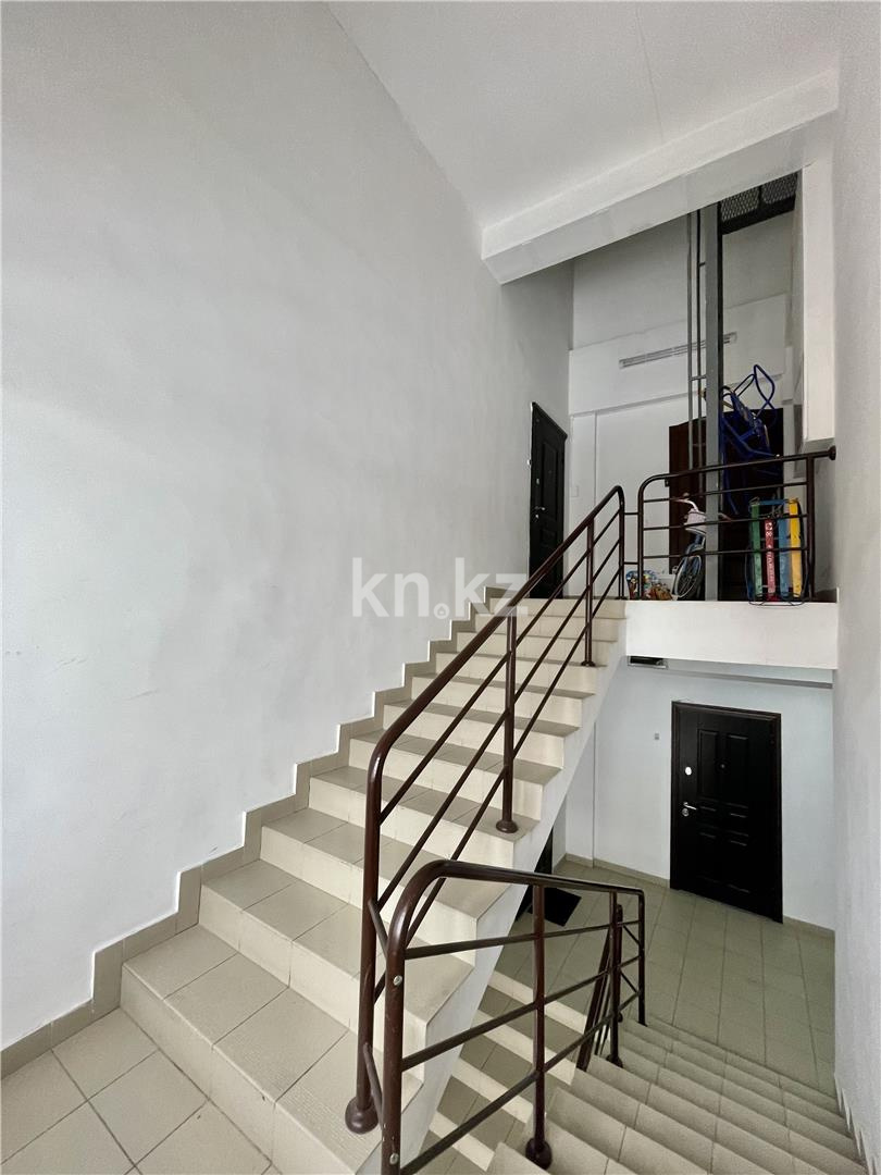 Продажа 3-комнатной квартиры, 82 м², мкр. Гульдер-1, дом  1/4 в Караганде - фото 26