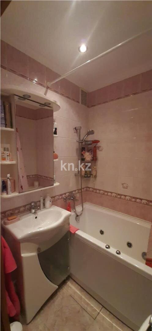 Продажа 3-комнатной квартиры, 62 м² в Караганде - фото 10