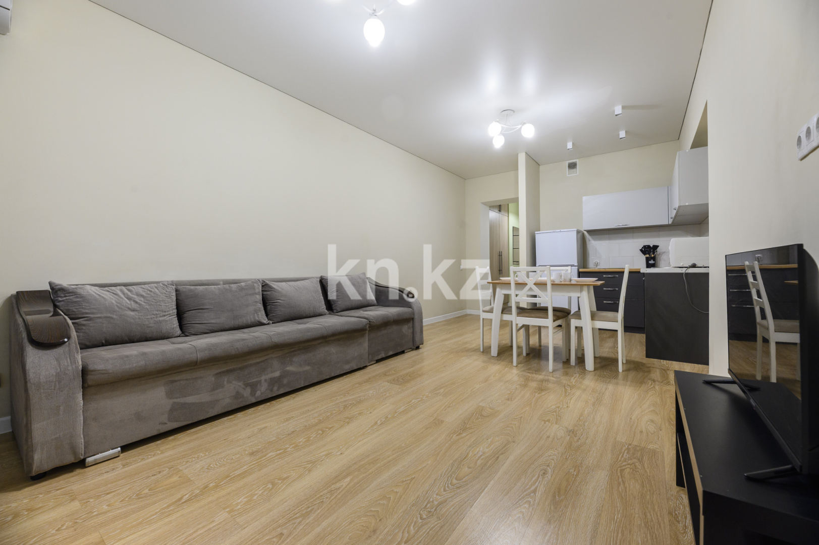 Аренда 1-комнатной квартиры посуточно, 45 м² в Алматы - фото 6