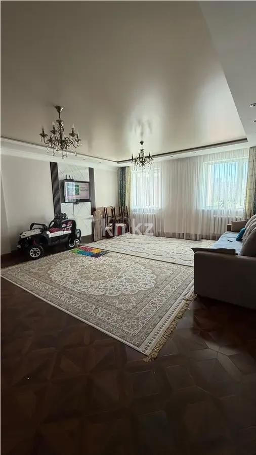 Продажа 3-комнатной квартиры, 100 м², пр. Кабанбай батыра, дом  42 в Астане