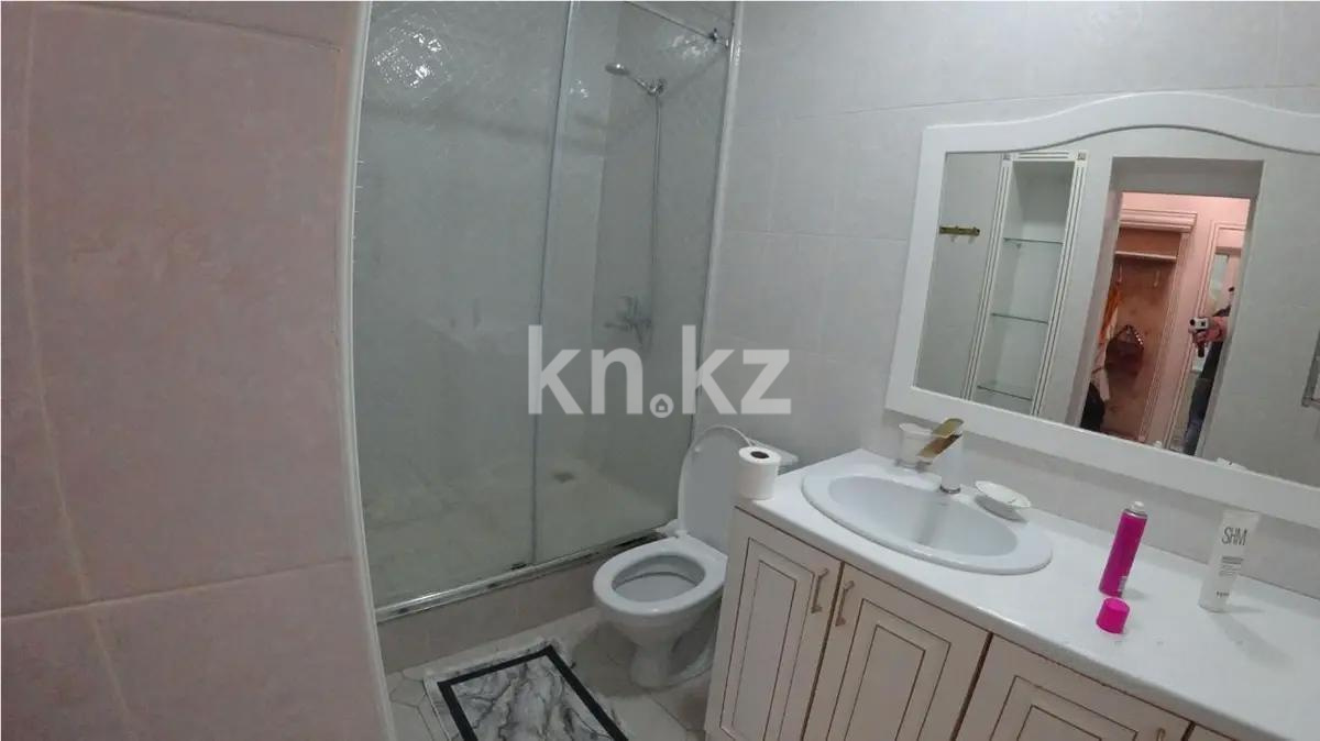 Продажа 1-комнатной квартиры, 42 м², ул. Жандосова, дом  144/1 в Алматы - фото 3