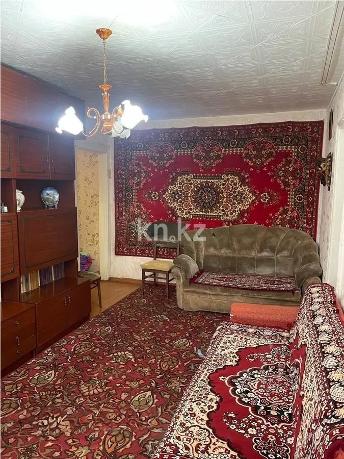 Продажа 4-комнатной квартиры, 65 м², 2 мкр-н, дом  5 в Абае