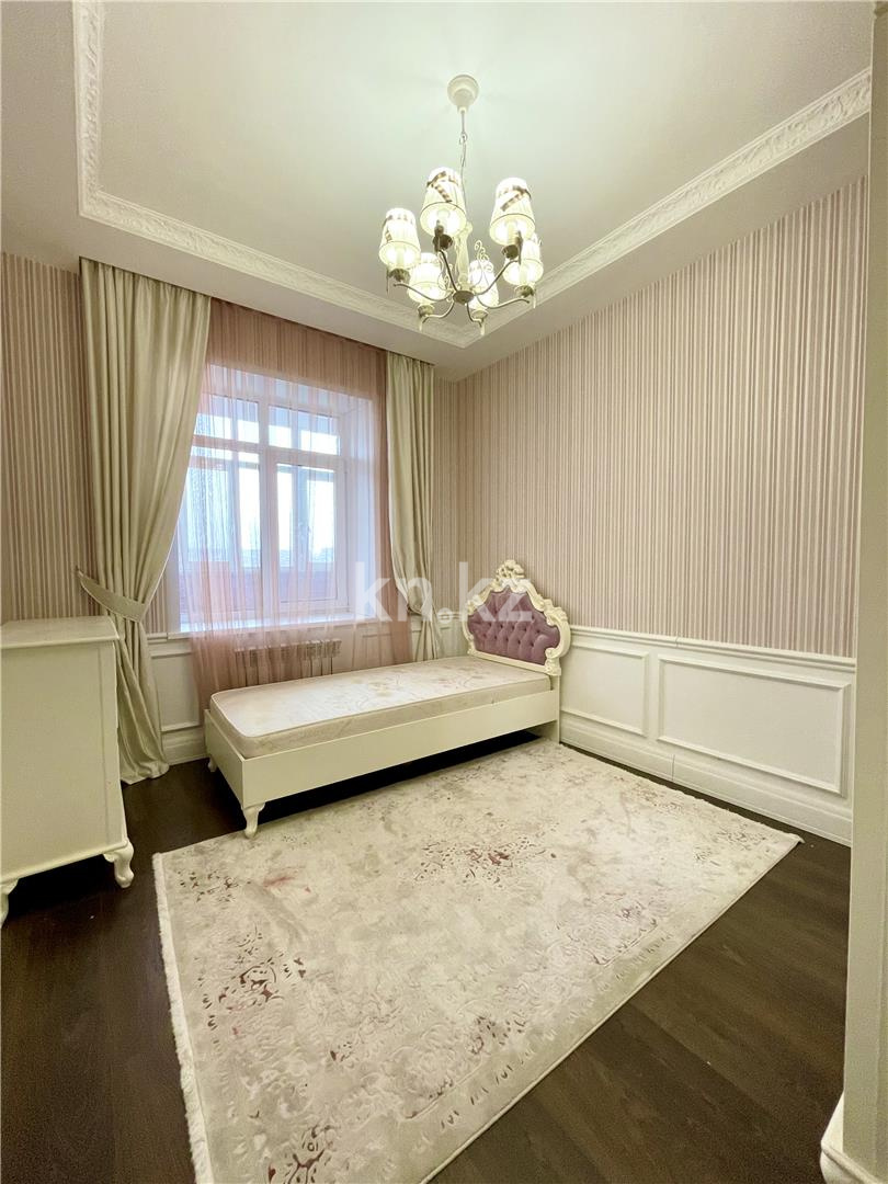 Продажа 7-комнатной квартиры, 178 м², мкр-н Гульдер-1 в Караганде - фото 14