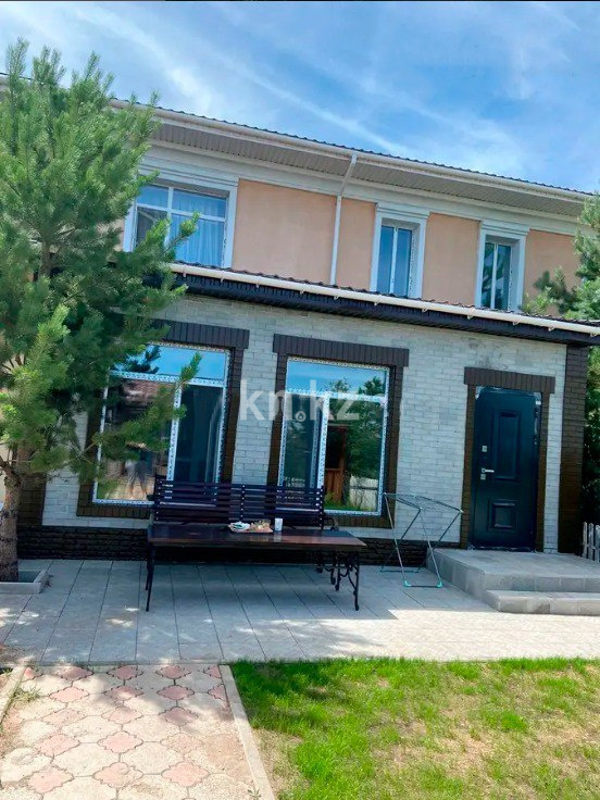 Продажа 5-комнатного дома, 169 м² в Астане