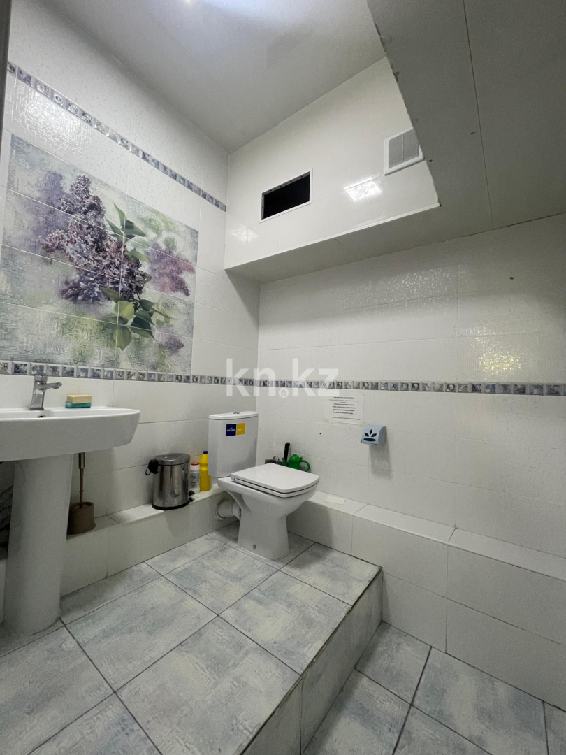 Аренда , мкр-н Самал, дом  4 в Астане - фото 12