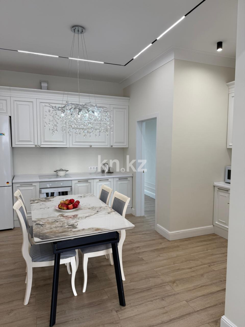 Продажа 4-комнатной квартиры, 140 м², ул. Бокейхана, дом  3б - Керей Жанибек Хандар в Астане - фото 20