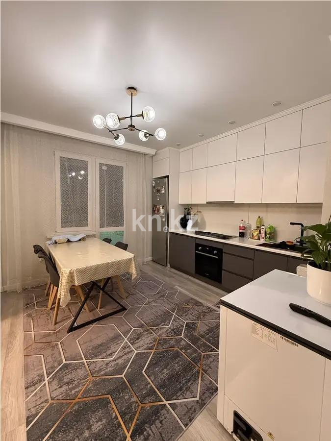 Продажа 2-комнатной квартиры, 65 м² в Алматы