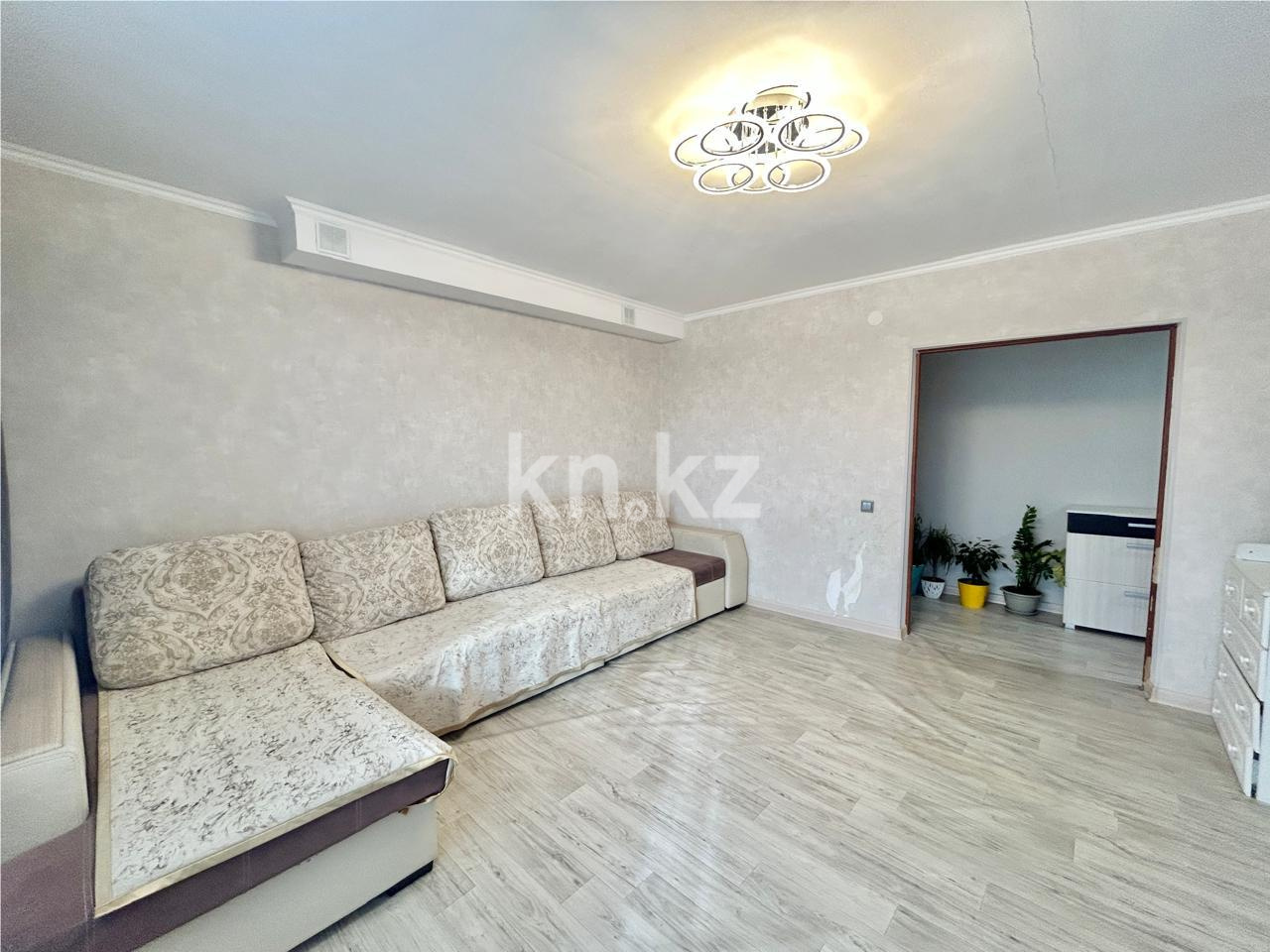 Продажа 2-комнатной квартиры, 64 м² в Караганде