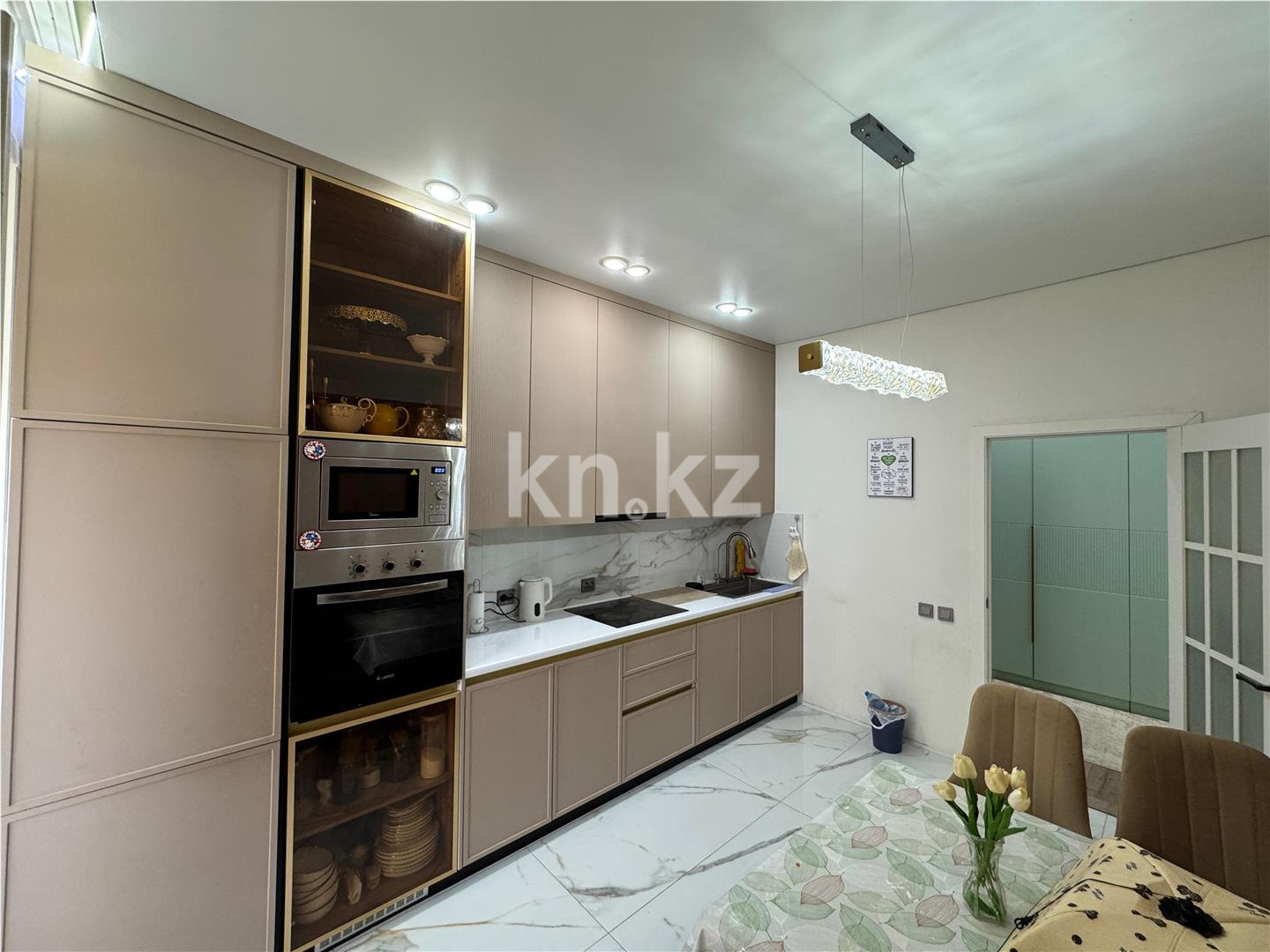 Продажа 2-комнатной квартиры, 68 м², 067 учетный квартал, дом  456/3 в Караганде - фото 11