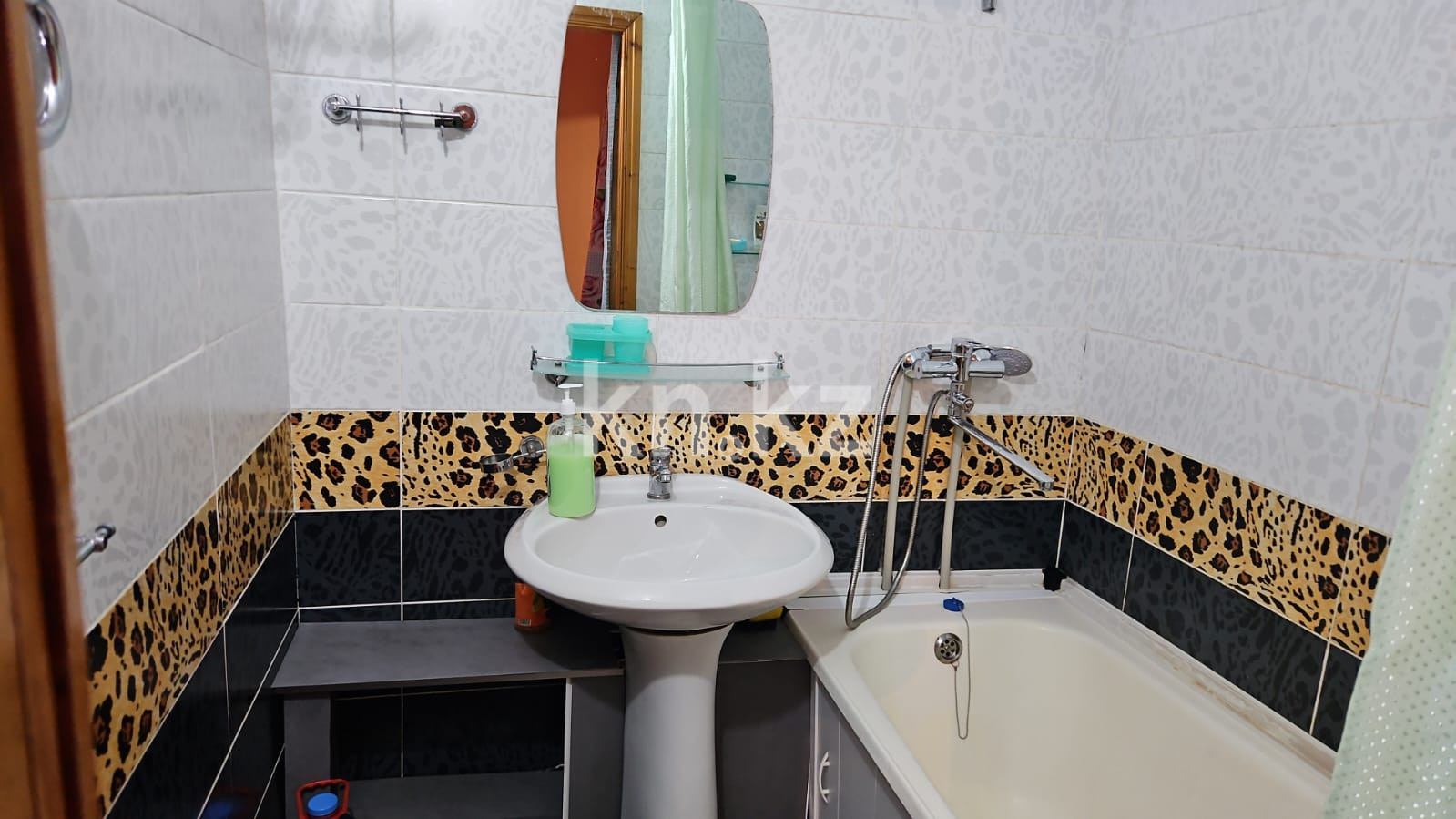 Аренда 4-комнатной квартиры посуточно, 110 м², пр. Момышулы, дом  54/1 в Темиртау - фото 38