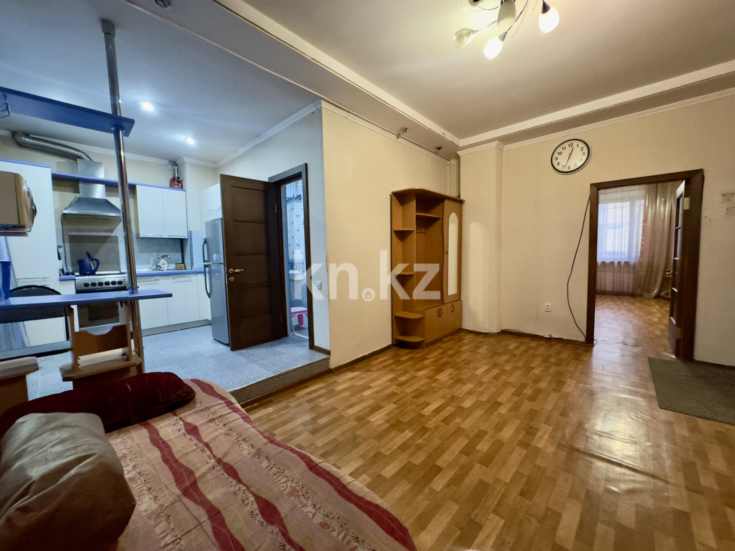 Продажа 3-комнатной квартиры, 65.1 м², ул. Абая, дом  74 в Караганде - фото 4