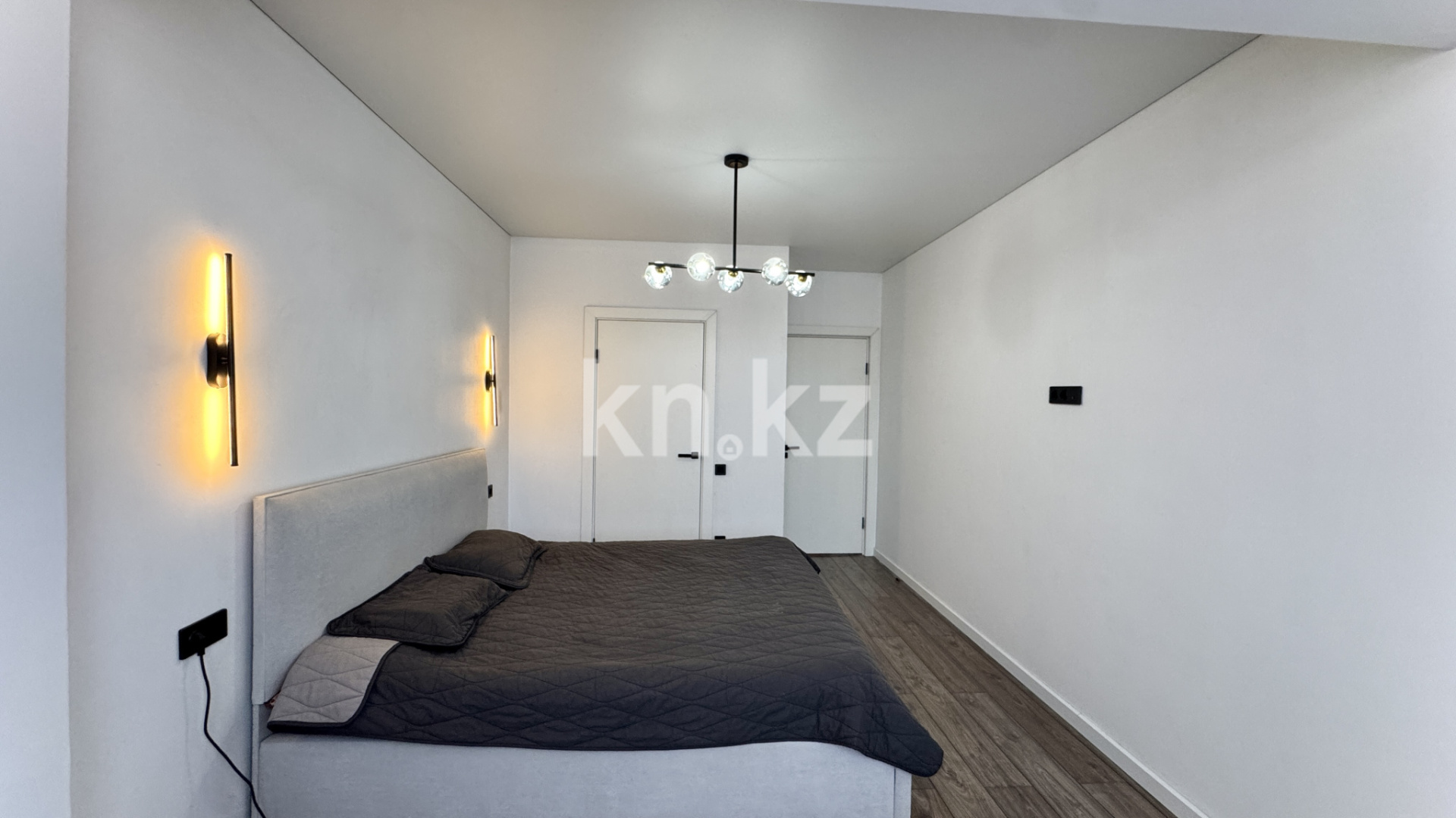 Продажа 4-комнатной квартиры, 95.3 м² в Алматы - фото 11