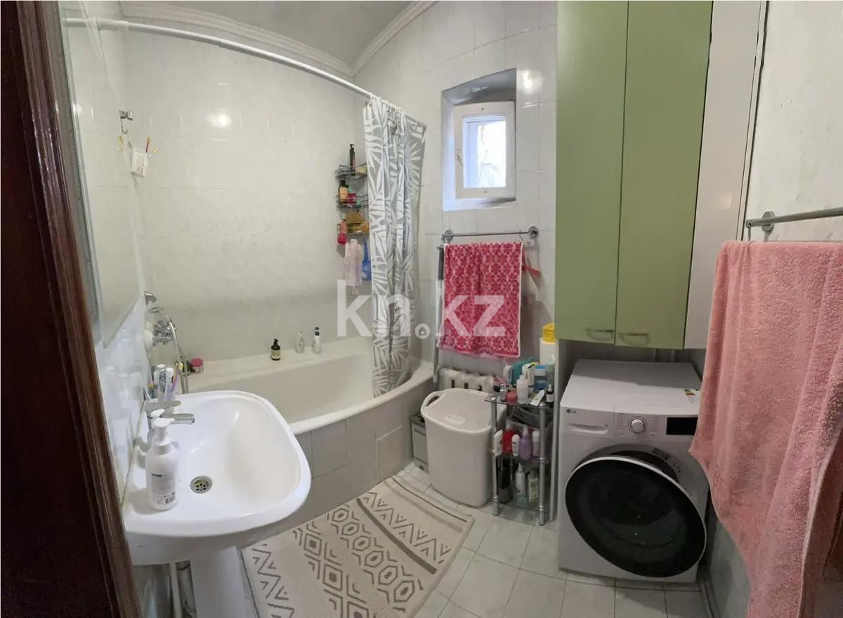 Продажа 4-комнатной квартиры, 81 м², ул. Муратбаева, дом  175 в Алматы - фото 6