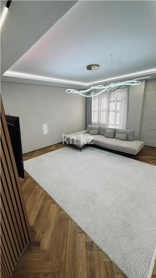 Продажа 5-комнатной квартиры, 212 м² в Астане