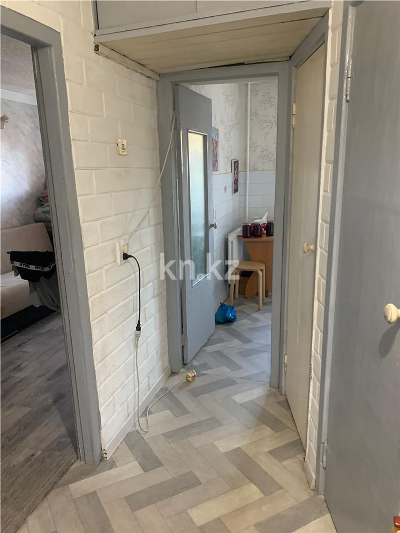 Продажа 2-комнатной квартиры, 44 м², ул. Аманжолова, дом  23 в Караганде - фото 8