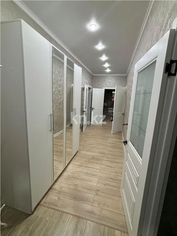 Продажа 3-комнатной квартиры, 87 м², ул. Муканова, дом  55/2 в Караганде - фото 5