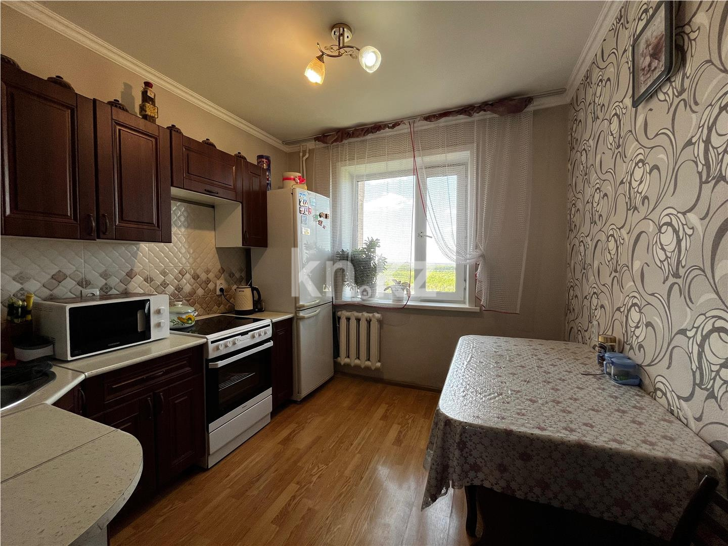 Продажа 4-комнатной квартиры, 76 м², мкр-н Голубые Пруды, дом  6 в Караганде - фото 9