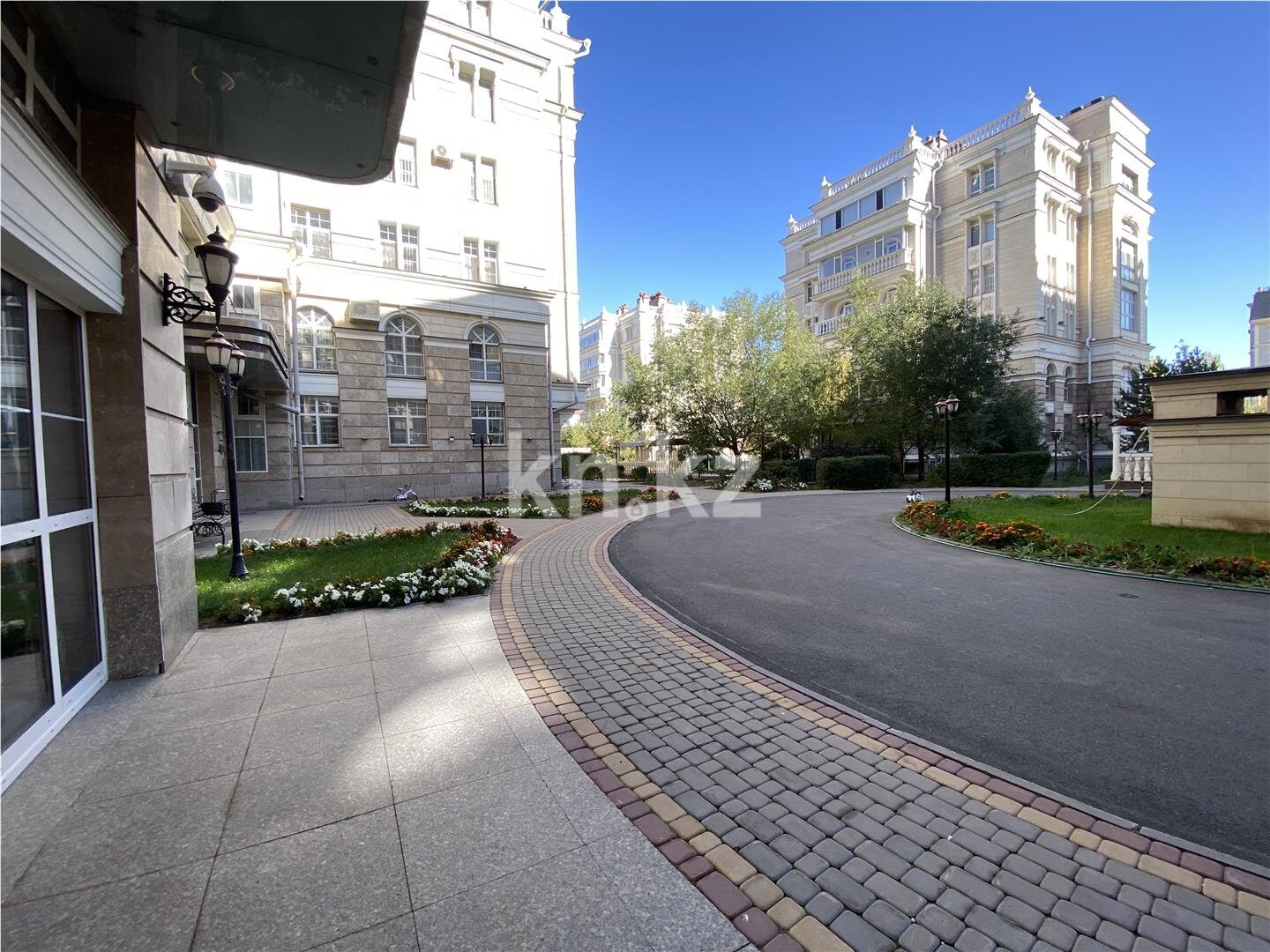 Продажа 3-комнатной квартиры, 131.8 м² в Астане - фото 28