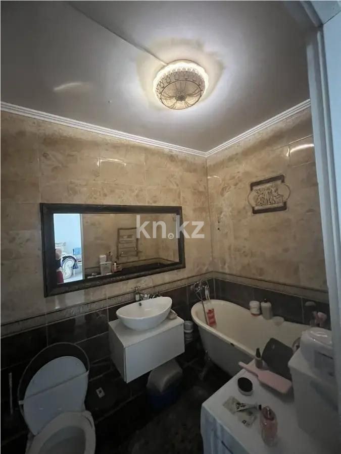 Продажа 1-комнатной квартиры, 41 м², мкр-н Кокжиек, дом  14 в Алматы - фото 4