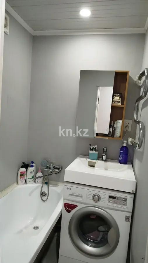 Продажа 2-комнатной квартиры, 48 м², 15 мкр., дом  20 в Караганде - фото 4