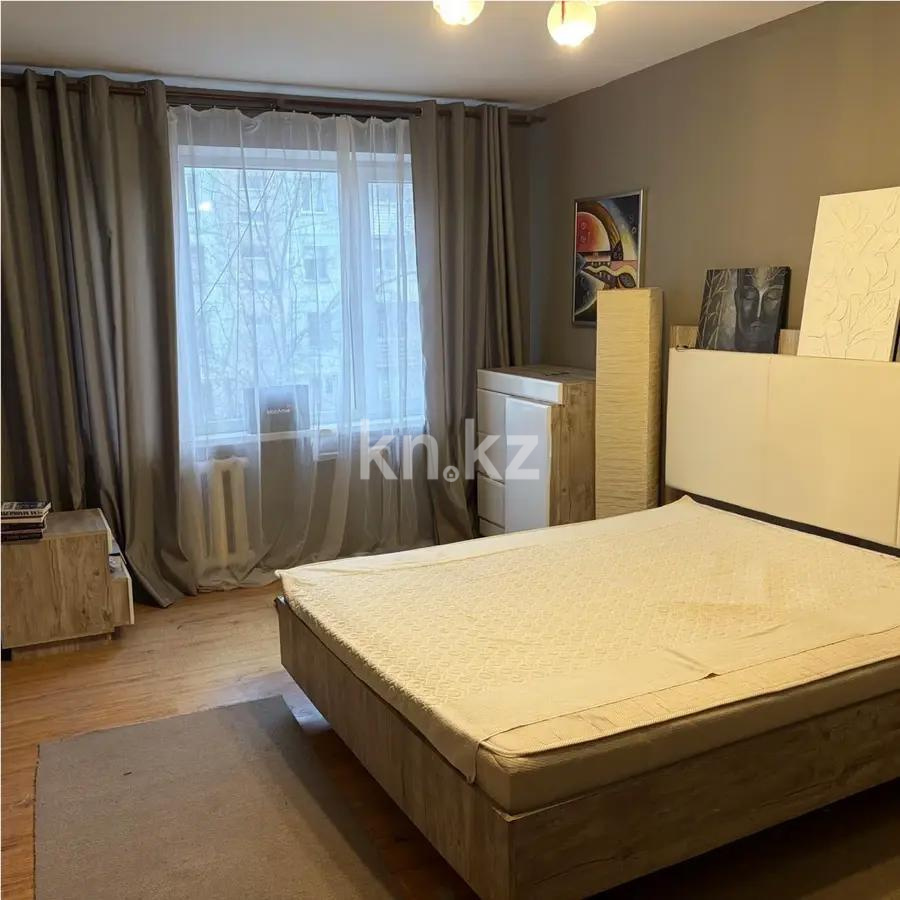 Продажа 4-комнатной квартиры, 74 м², 11 мкр., дом  25 в Алматы - фото 2
