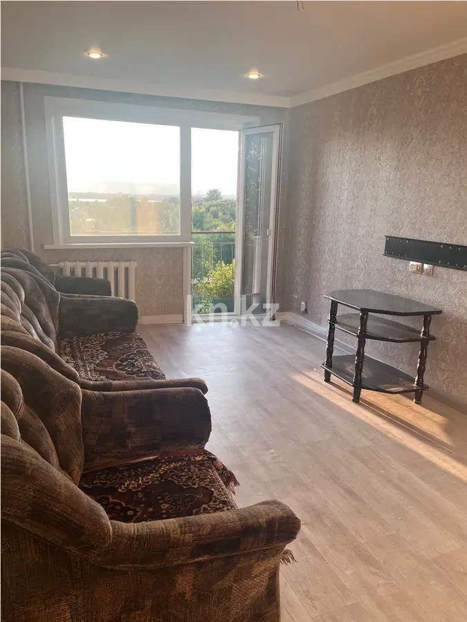 Продажа 2-комнатной квартиры, 44 м², 2 кв-л, дом  32 в Караганде