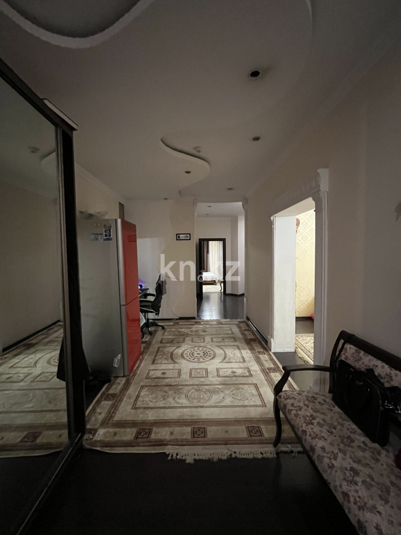 Продажа 3-комнатной квартиры, 122 м², ул. Сатпаева, дом  30а в Алматы - фото 14
