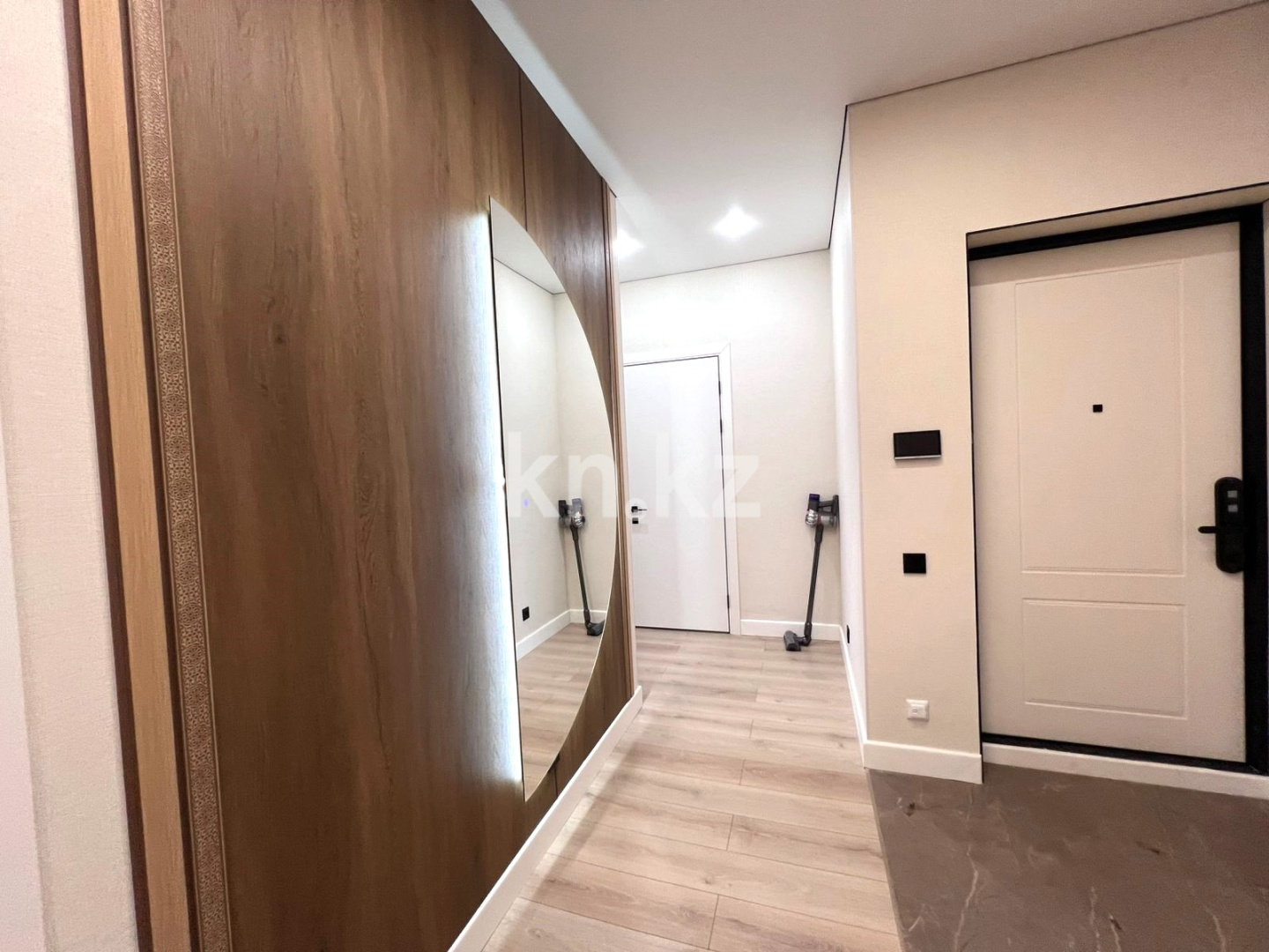 Продажа 3-комнатной квартиры, 66 м², ул. Толе би, дом  27 - пр. Улы Дала в Астане - фото 16