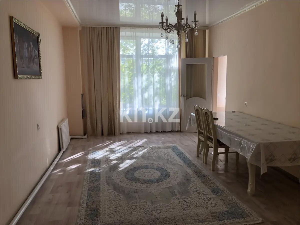 Продажа 4-комнатной квартиры, 110 м² в Караганде