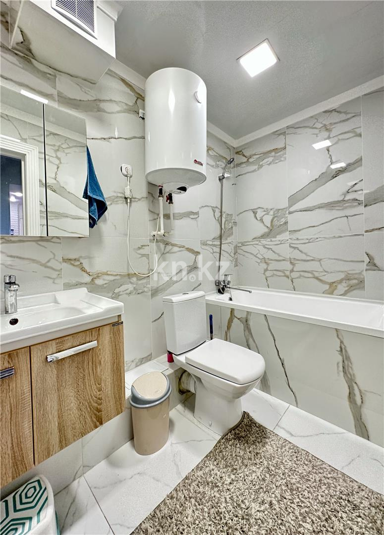 Продажа 4-комнатной квартиры, 79 м², ул. Крылова в Караганде - фото 13