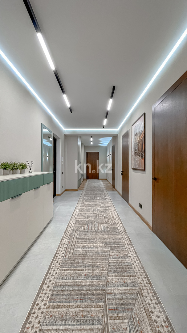 Продажа 3-комнатной квартиры, 215 м² в Алматы - фото 38