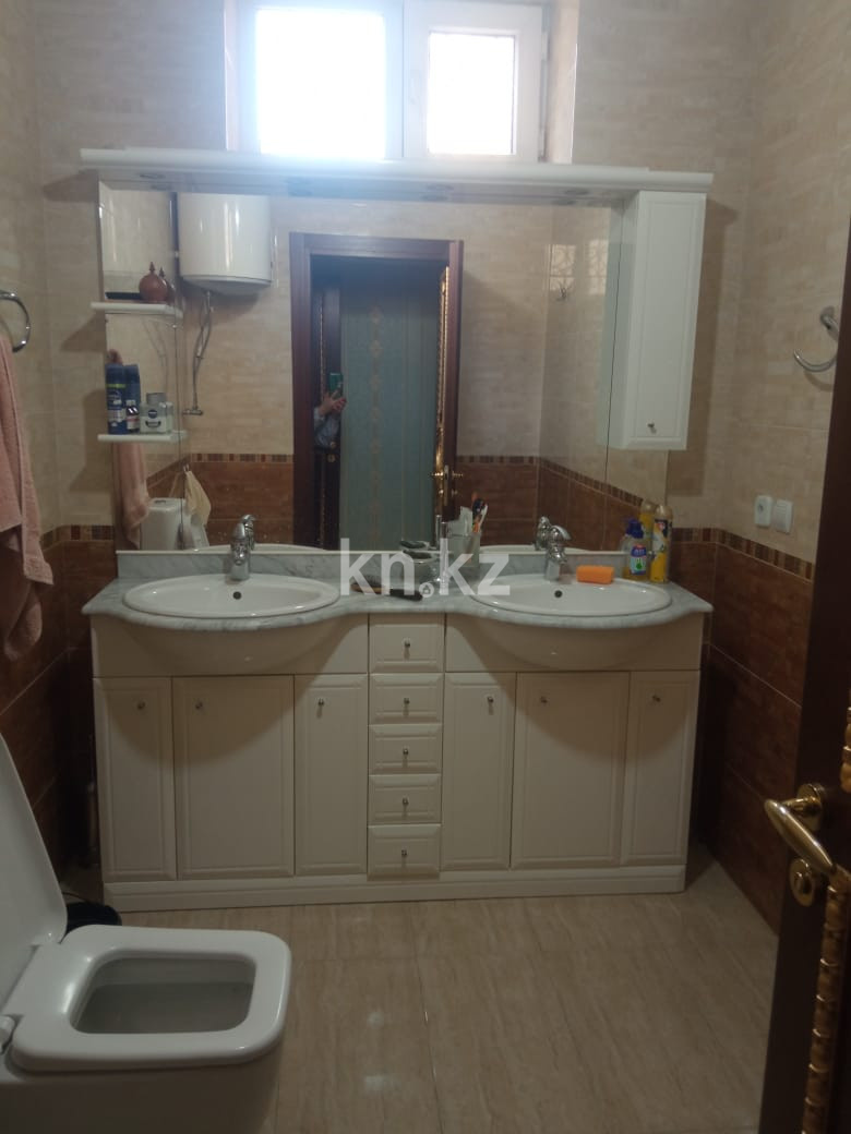 Продажа 7-комнатного дома, 300 м², Попова, дом  58 в Таразе - фото 27