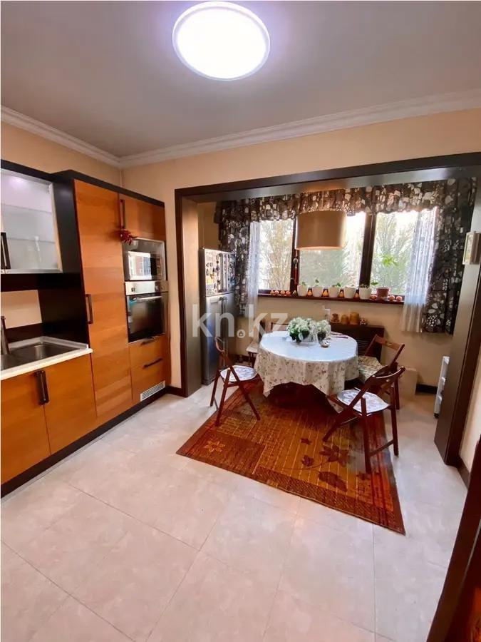 Продажа 4-комнатной квартиры, 132 м², ул. Ходжанова, дом  76 в Алматы - фото 5