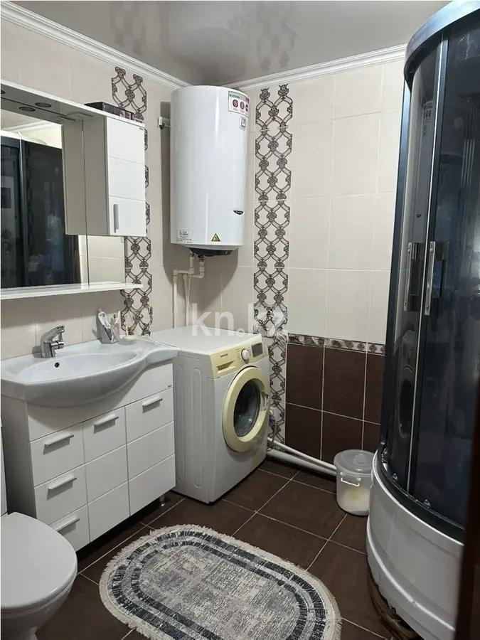 Продажа 3-комнатной квартиры, 63 м², пр. Строителей, дом  23 в Караганде - фото 5