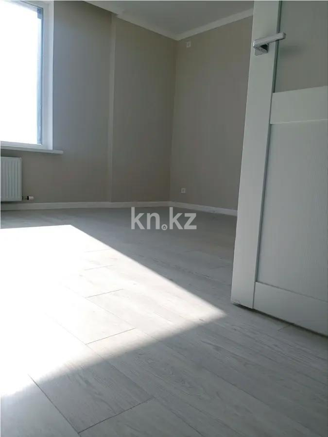 Продажа 3-комнатной квартиры, 82 м², ул. Толе би, дом  30 в Астане - фото 3