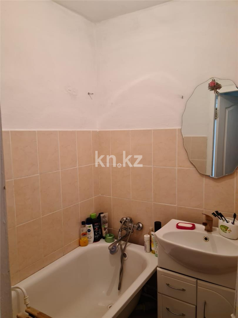 Продажа 3-комнатной квартиры, 49 м², пр. Республики в Караганде - фото 11