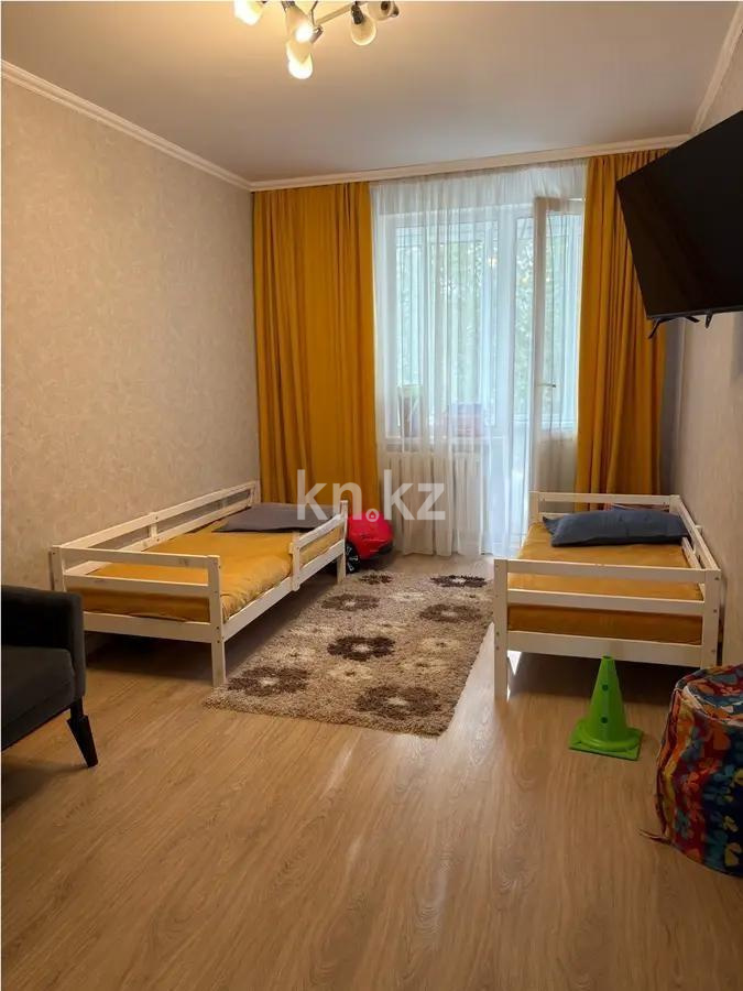 Продажа 3-комнатной квартиры, 100 м², ул. Сауран в Астане - фото 3