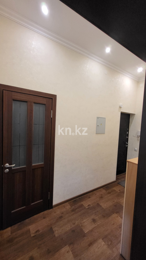 Продажа 1-комнатной квартиры, 41.3 м², ул. Абая, дом  7 в Караганде - фото 11