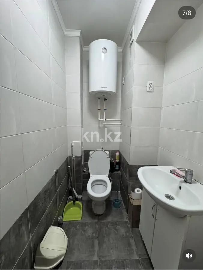 Продажа 3-комнатной квартиры, 78 м², пр. Республики, дом  1/4 в Караганде - фото 6