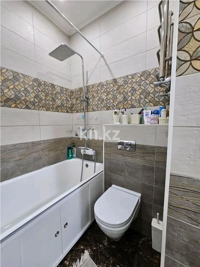 Продажа 4-комнатной квартиры, 98 м², мкр-н Аксай-1, дом  13 в Алматы - фото 7