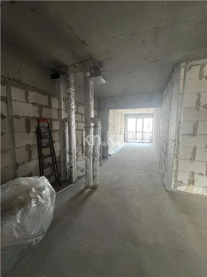 Продажа 3-комнатной квартиры, 98.3 м² в Алматы - фото 2